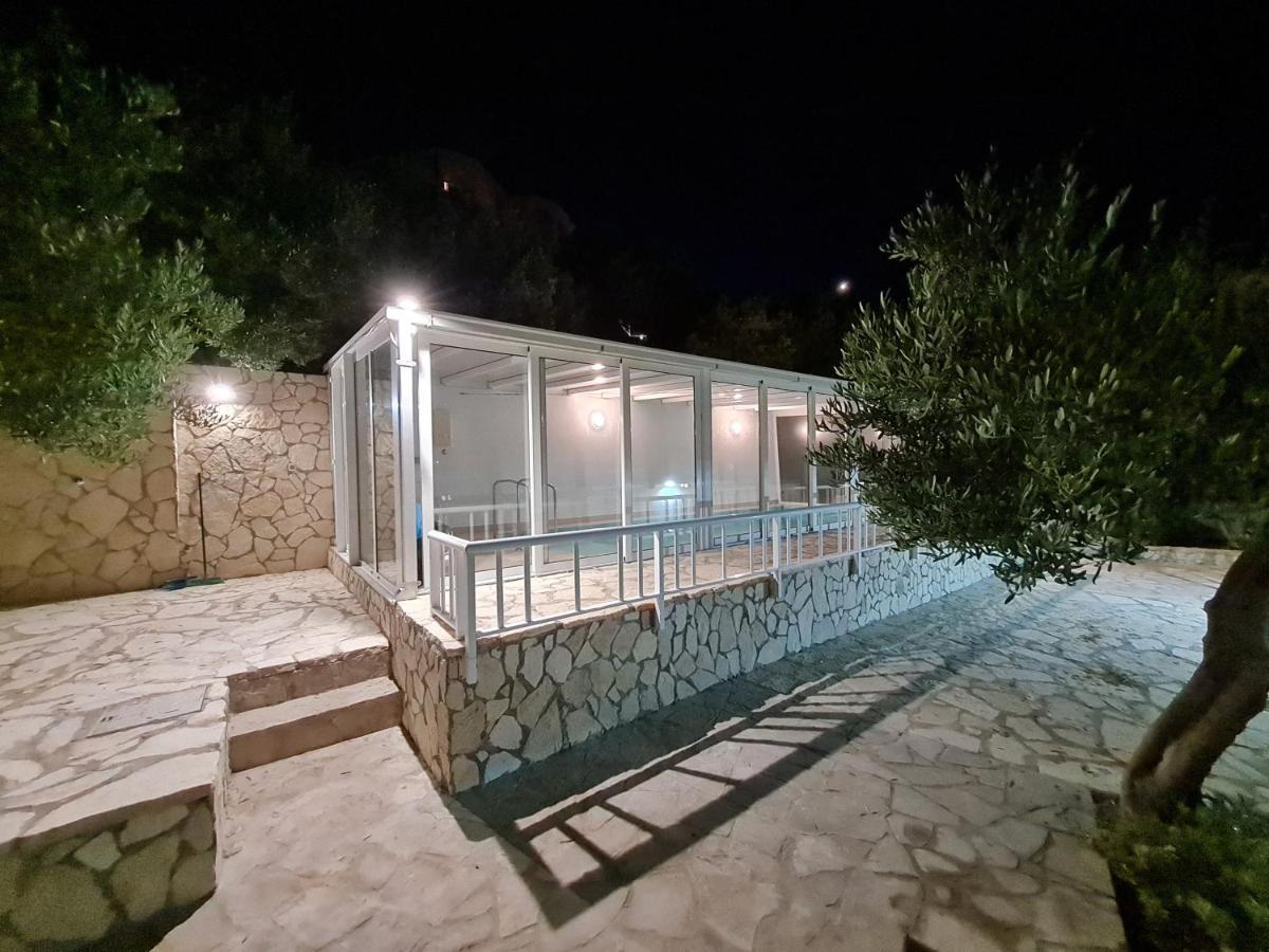 Vila Maslina Apartments Mit Pool Und Garten Nahe Am Strand Tučepi Buitenkant foto