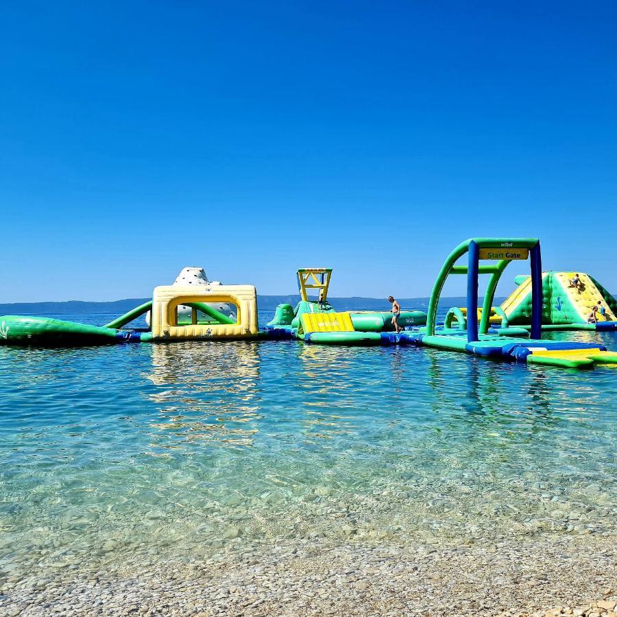 Vila Maslina Apartments Mit Pool Und Garten Nahe Am Strand Tučepi Buitenkant foto
